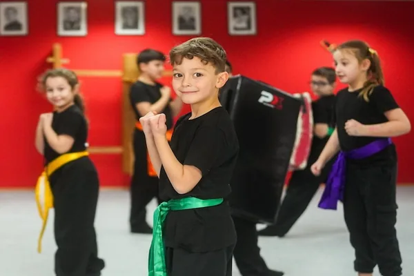 kinder-kung-fu-ad1 Selbstverteidigung und Kampfsport für Kinder